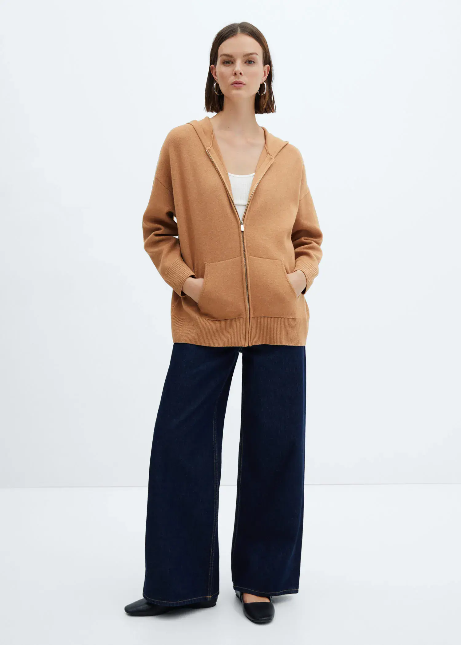 Mango Zip-up knitted sweatshirt. 1