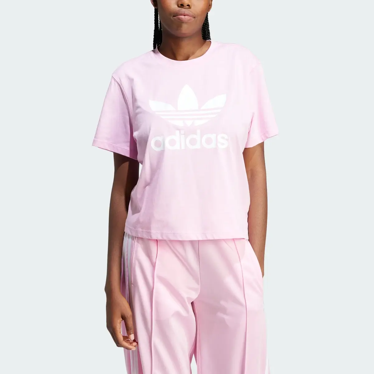 Adidas Adicolor Trefoil Boxy Tee. 1