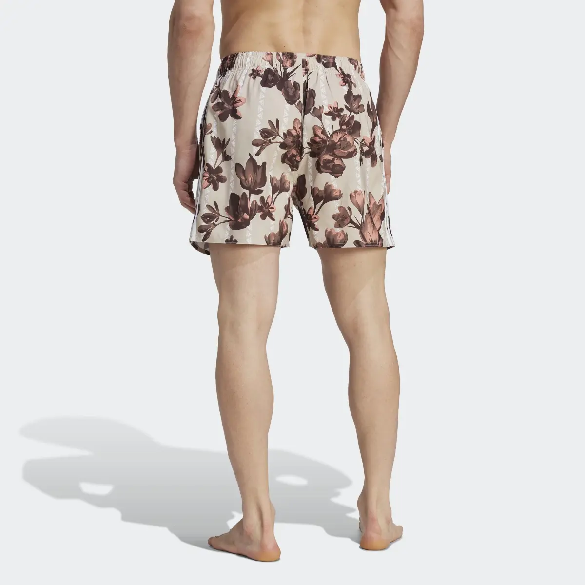 Adidas Short floral CLX coupe courte. 2