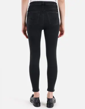 760 Diana Süper Slim Fit Yüksek Bel Dar Paça Siyah Kadın Pantolon