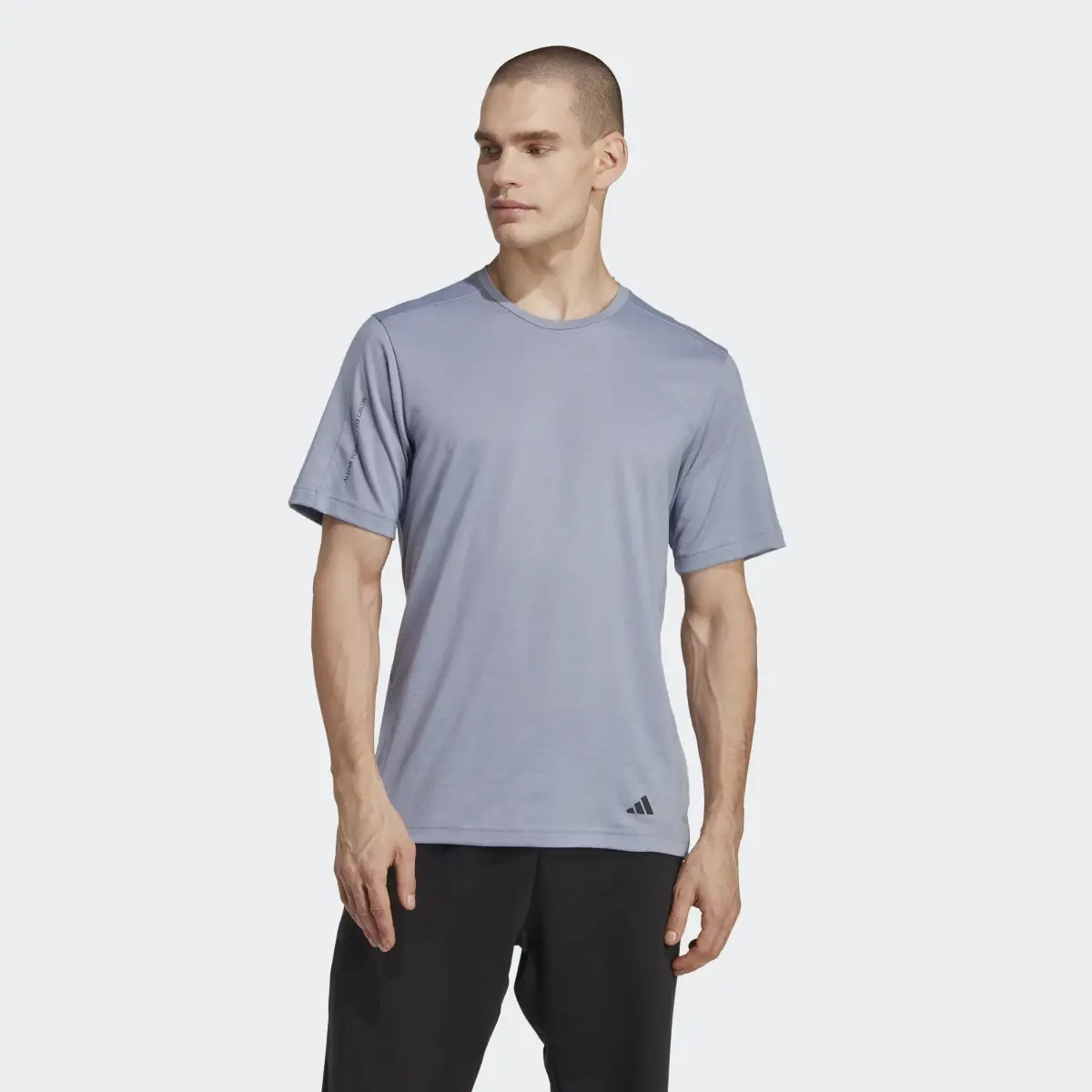 Adidas Playera de Entrenamiento Yoga Base. 2