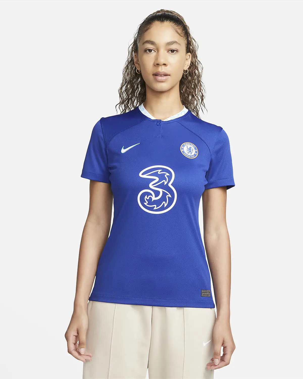 Nike Chelsea F.C. 2022/23 Stadium Home. 1