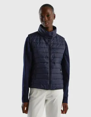 sleeveless puffer jacket with recycled wadding