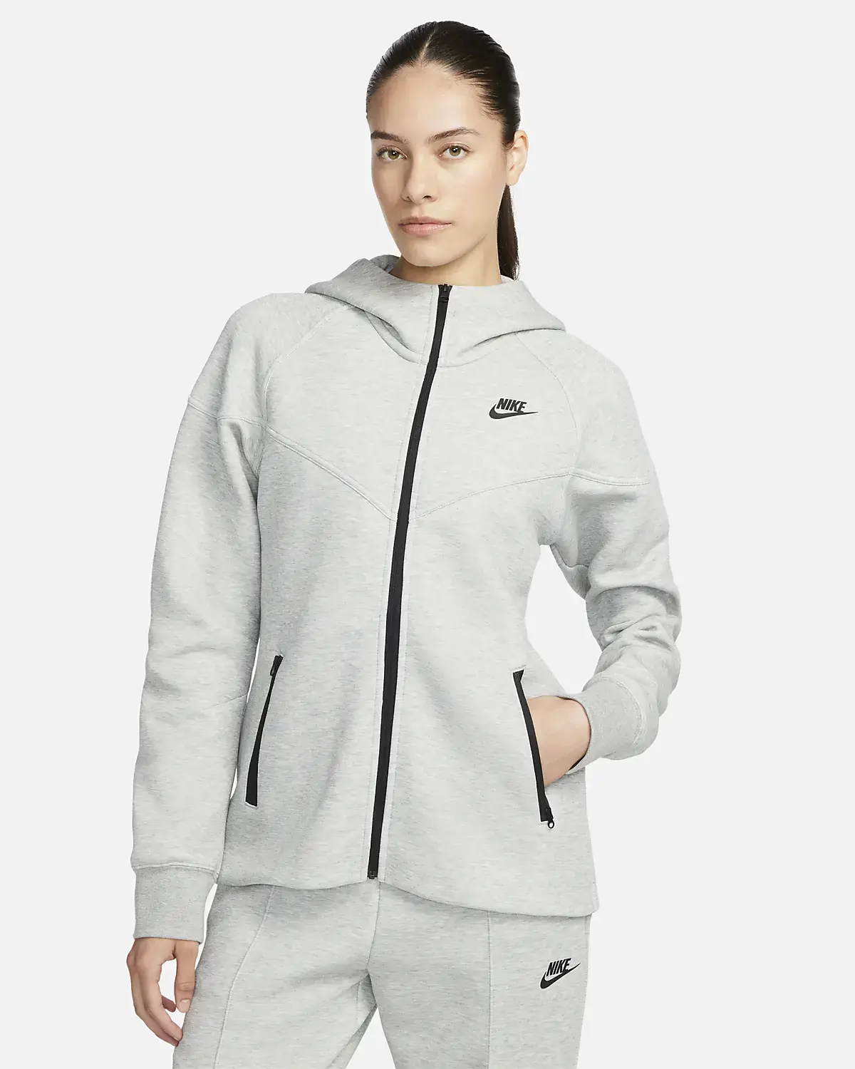 Nike Sportswear Tech Fleece Windrunner. 1