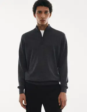 100% merino wool sweater with zip collar