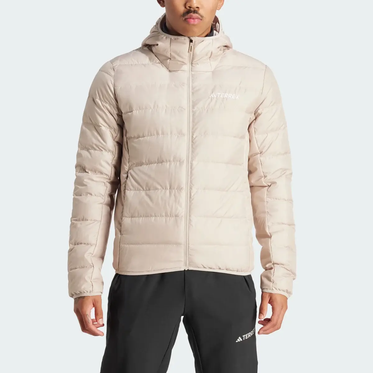 Adidas Chaqueta con capucha Terrex Multi Light Down. 1