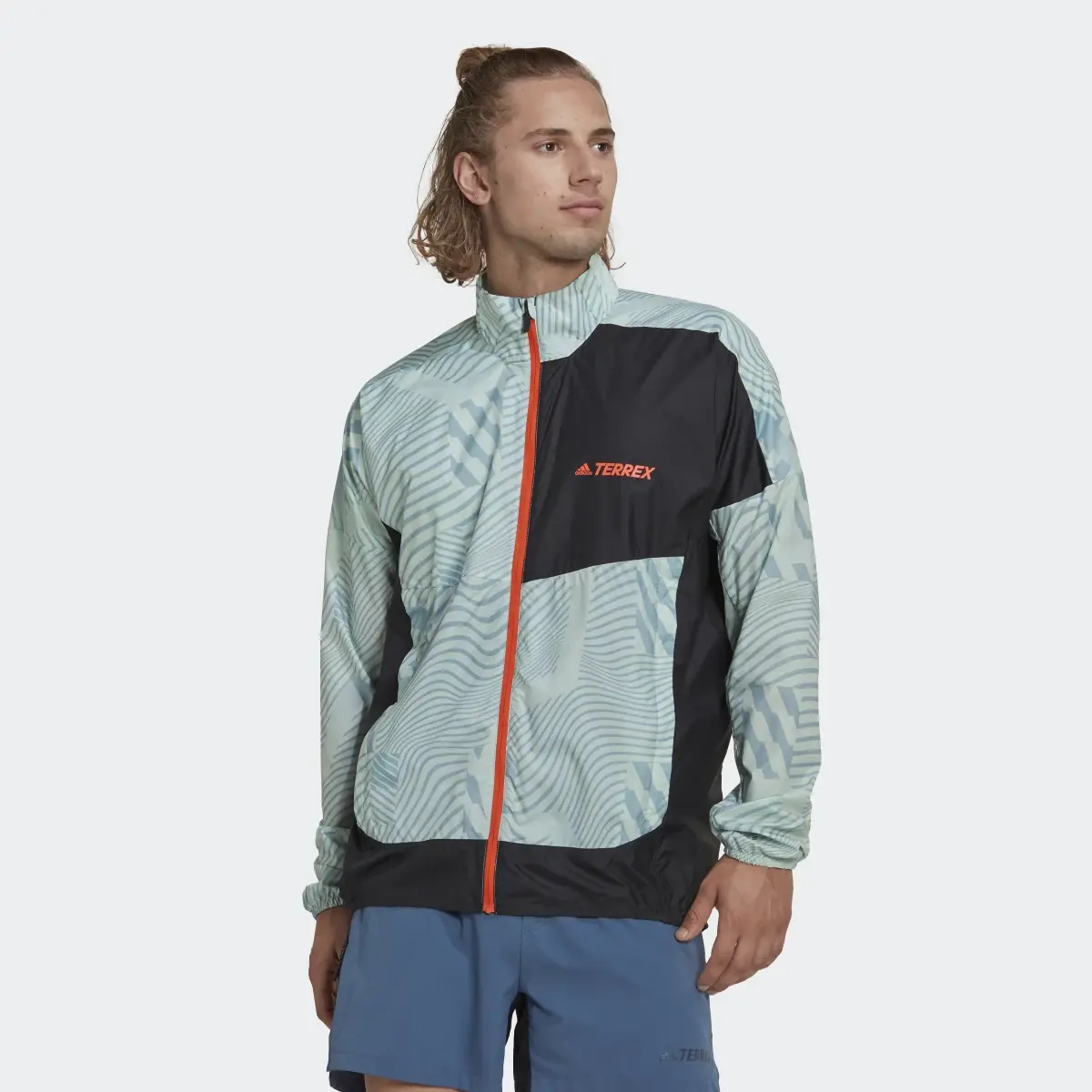 Adidas Terrex Trail Running Printed Windbreaker. 2