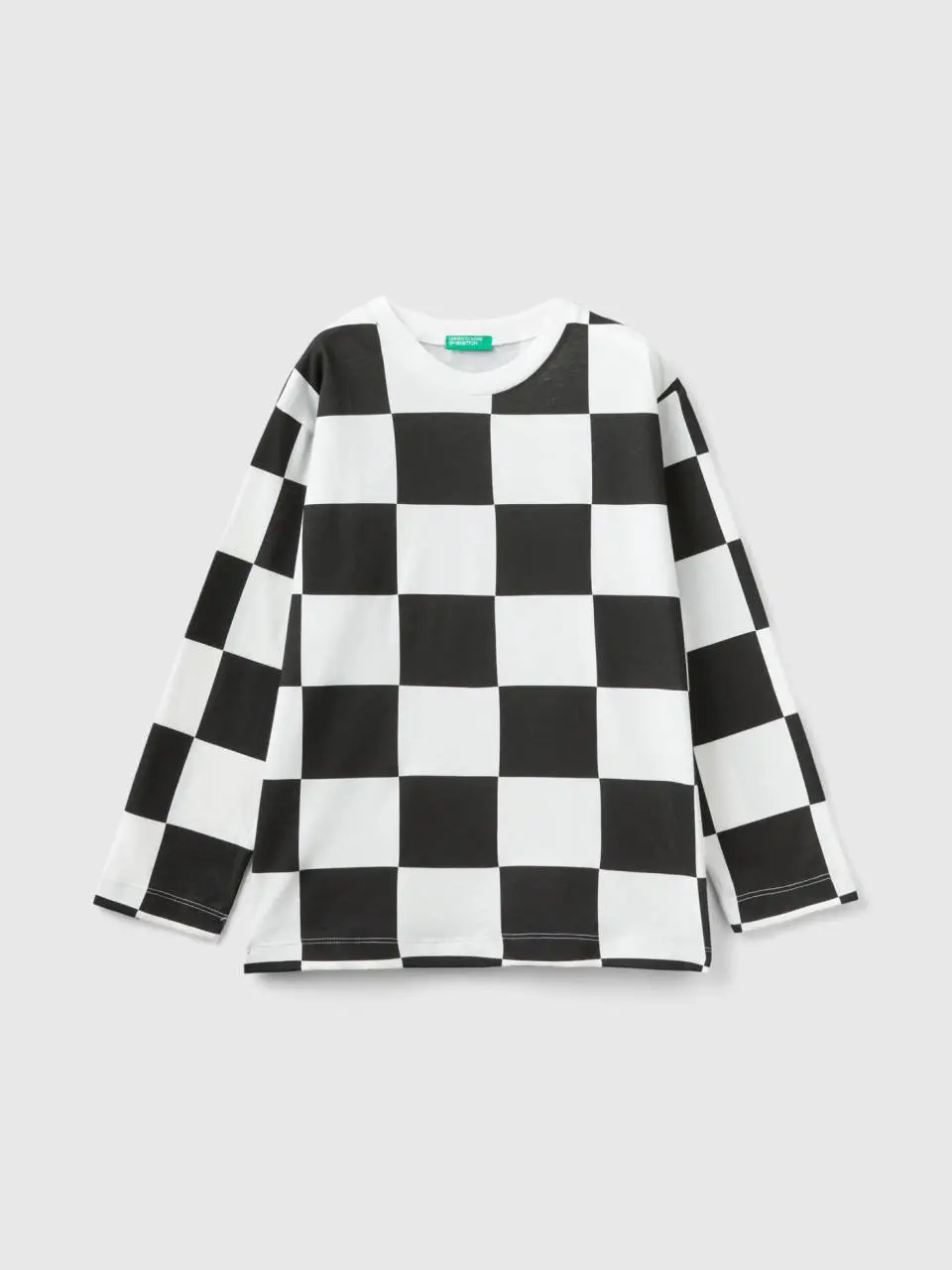 Benetton warm checkered t-shirt. 1