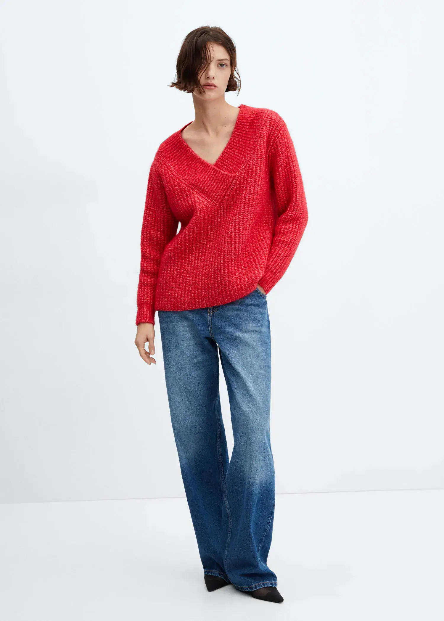 Mango Chunky-knit V-neck sweater. 3