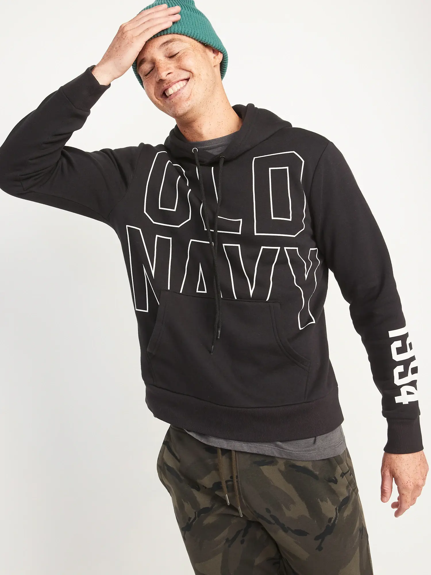 Old Navy Logo-Graphic Pullover Hoodie for Men black. 1