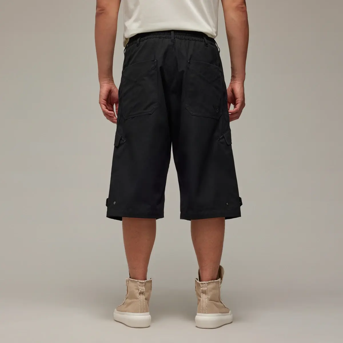 Adidas Pantalón corto Workwear Y-3. 3