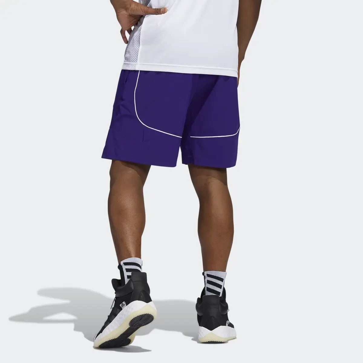 Adidas Huskies NCAA Swingman Shorts. 2