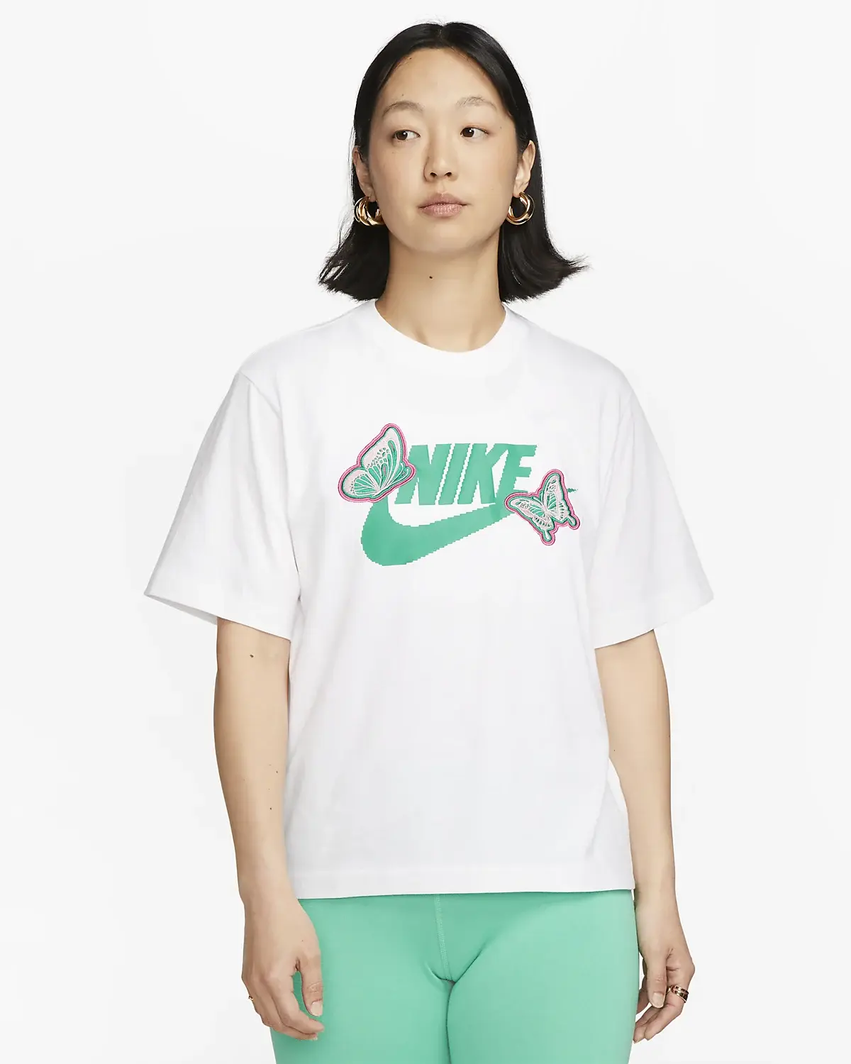 Nike Sportswear. 1