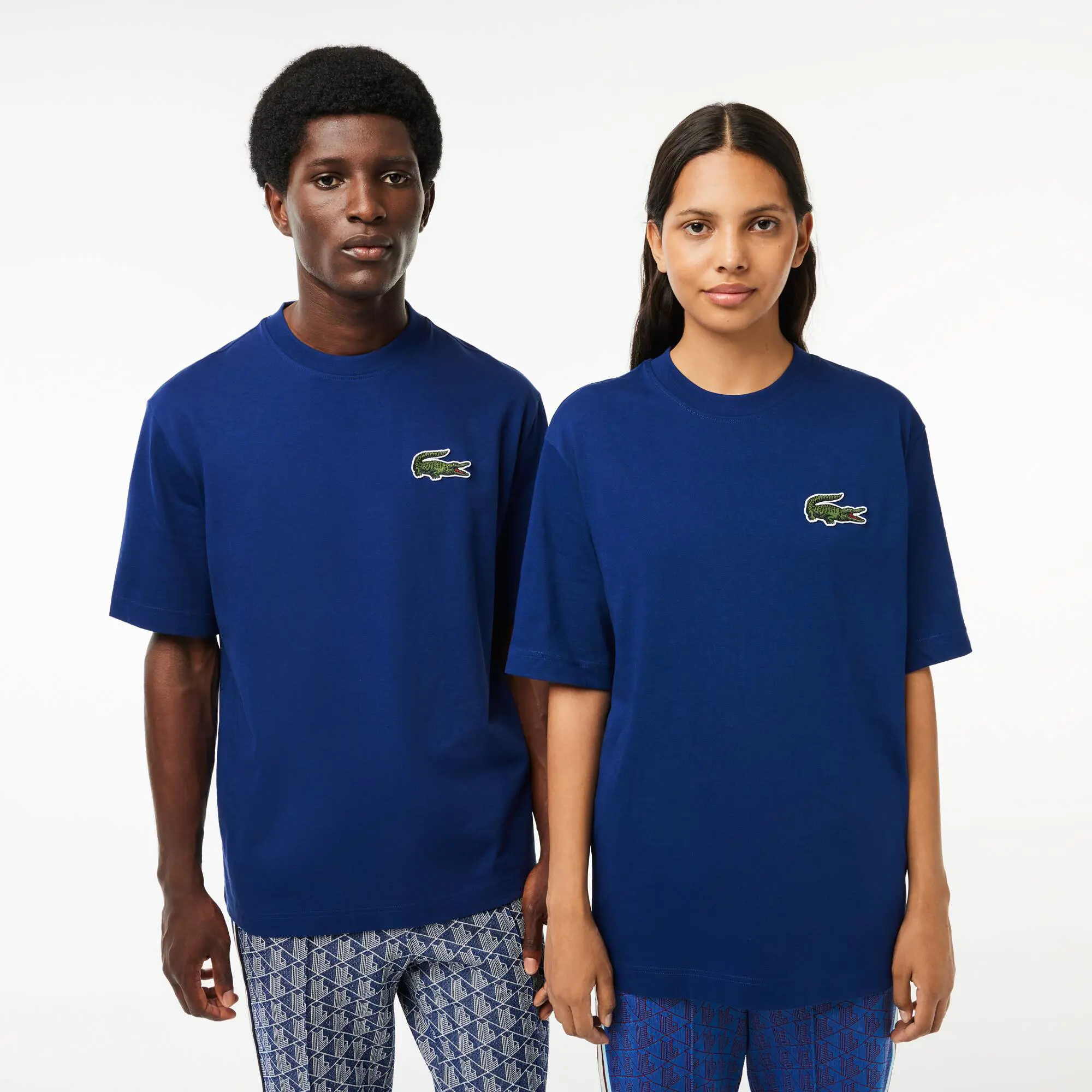 Lacoste T-shirt unisex in cotone biologico loose fit con coccodrillo grande. 1 Lacoste T-shirt unisex in cotone biologico loose fit con coccodrillo grande. 1