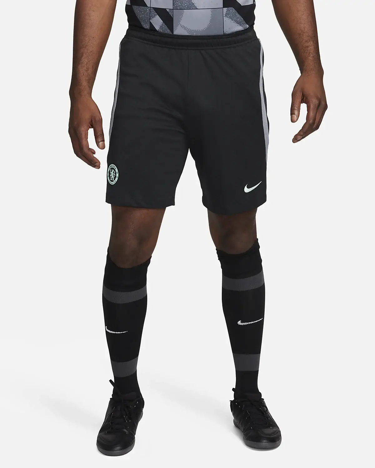 Nike Chelsea F.C. Strike (wersja trzecia). 1