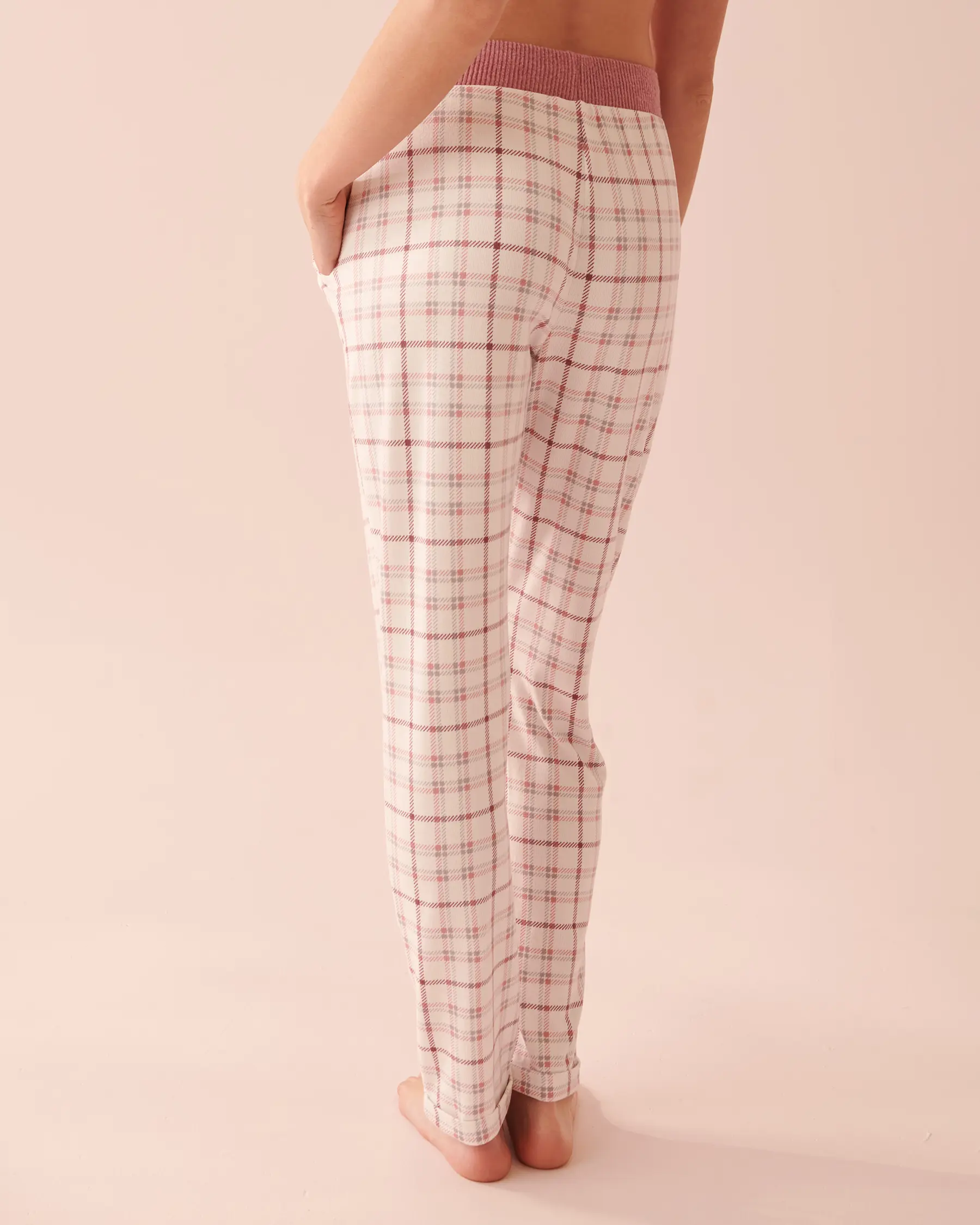 La Vie en Rose Soft Knit Pajama Pants. 2