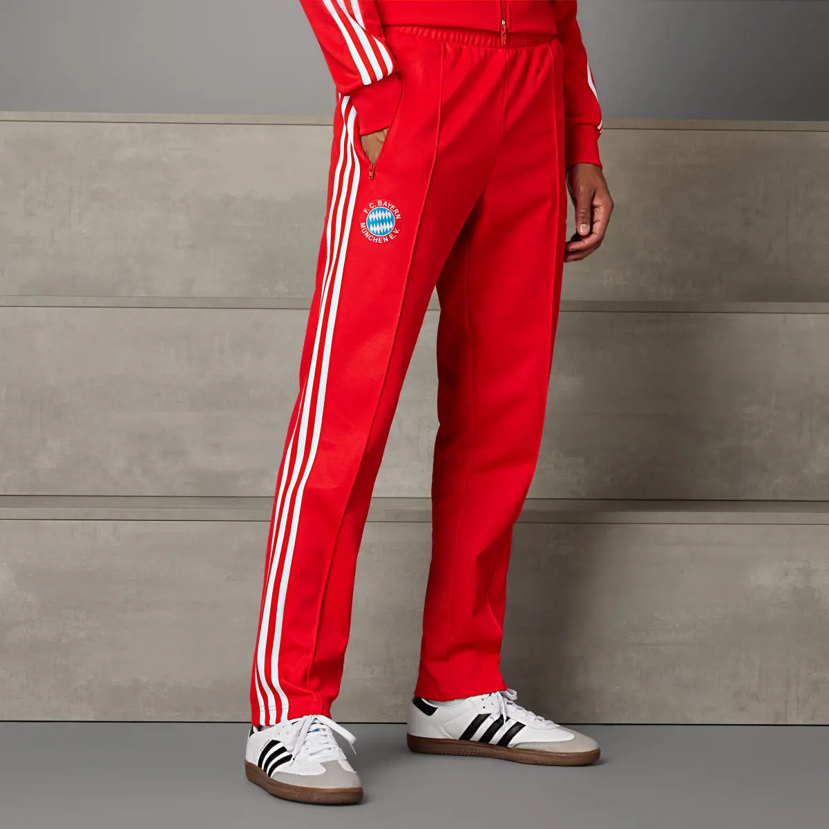 Adidas Pantalon de survêtement FC Bayern Beckenbauer. 1