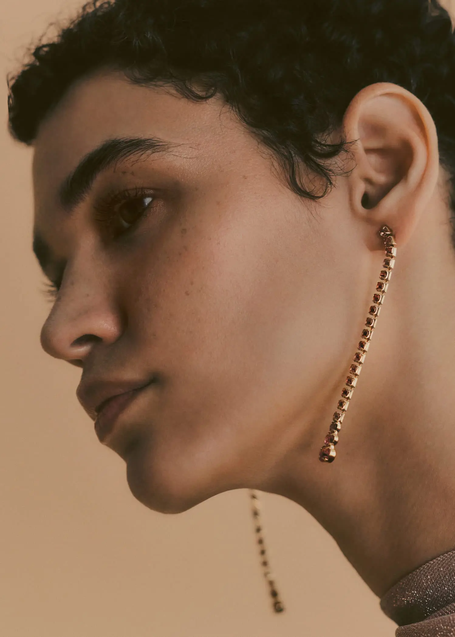 Mango Long crystal earrings . 1