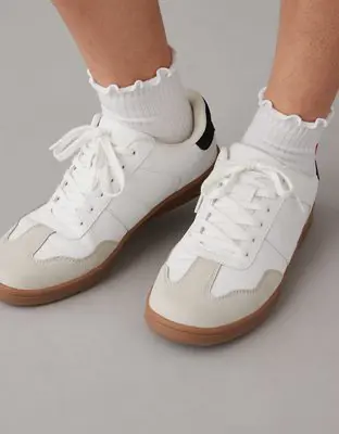 American Eagle Retro Casual Sneaker. 1