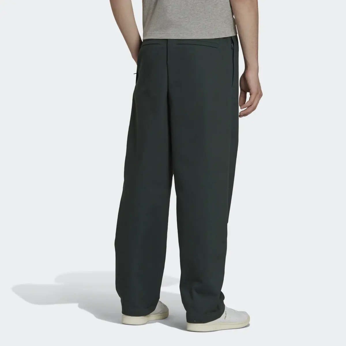 Adidas Pantalón chino Adicolor Contempo. 2