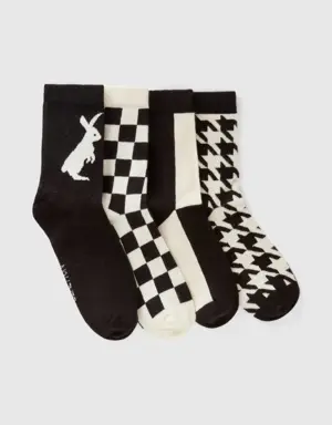 set of black and white jacquard socks