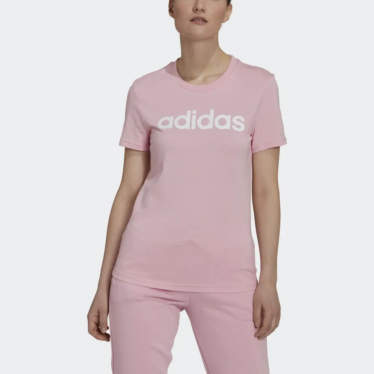 Adidas Camiseta LOUNGEWEAR Essentials Slim Logo. 1