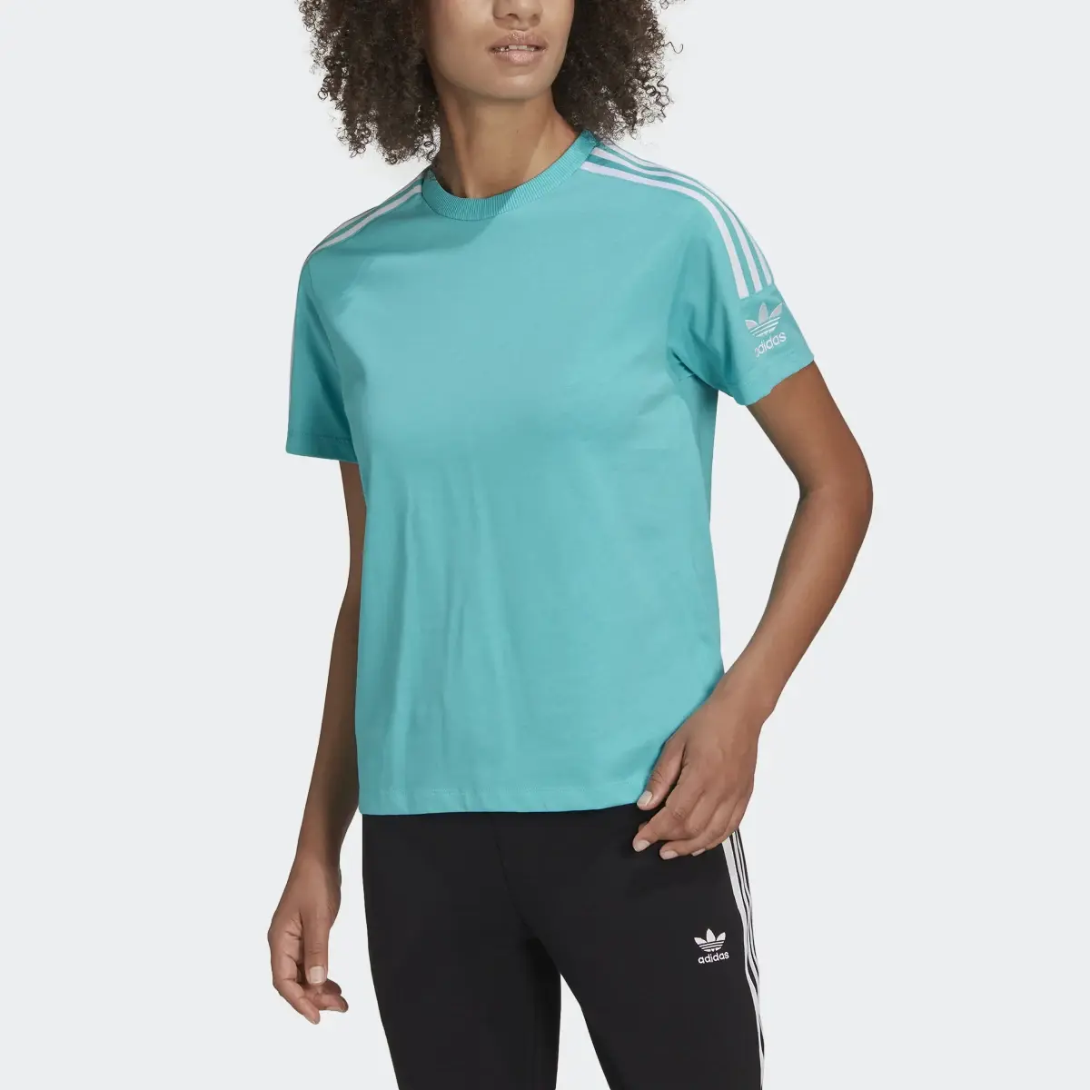 Adidas Adicolor Classics Regular T-Shirt. 1