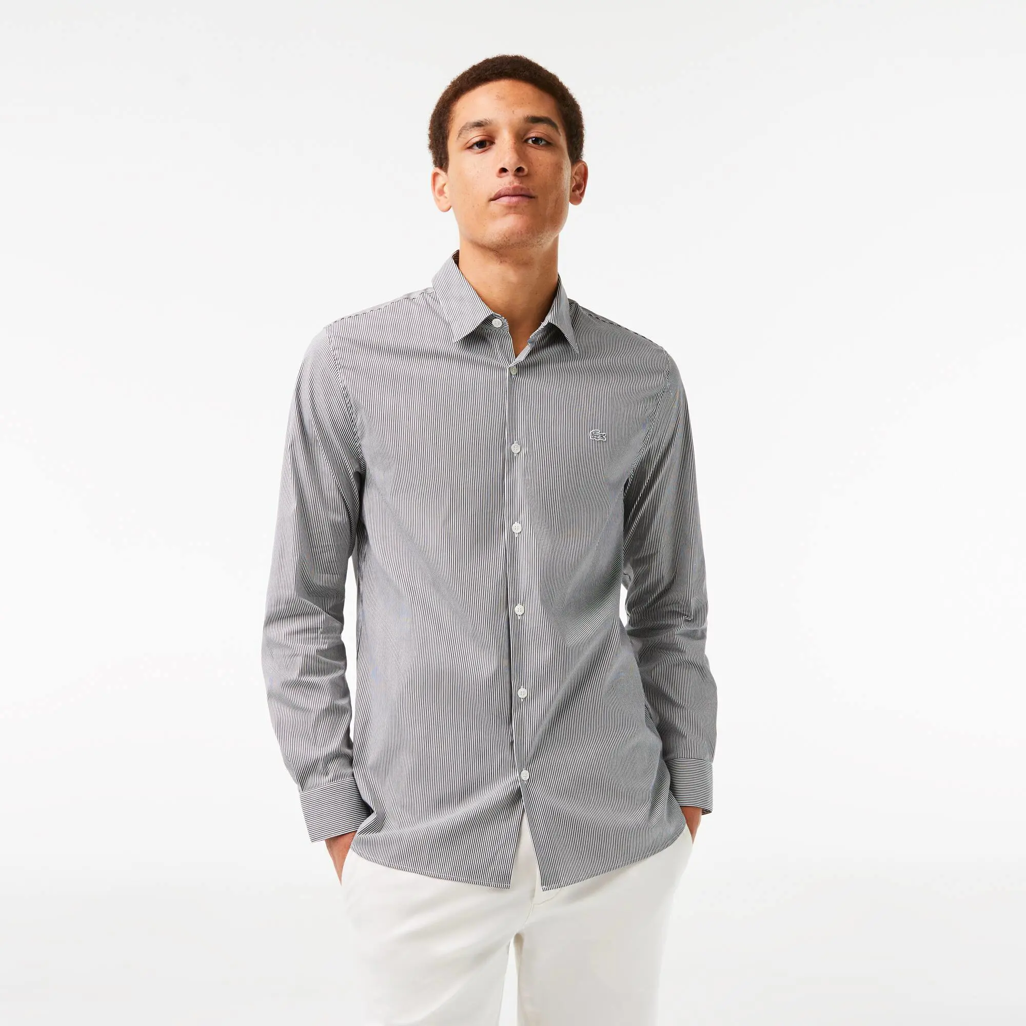 Lacoste Camisa de hombre Lacoste slim fit en popelín elástico de rayas. 1