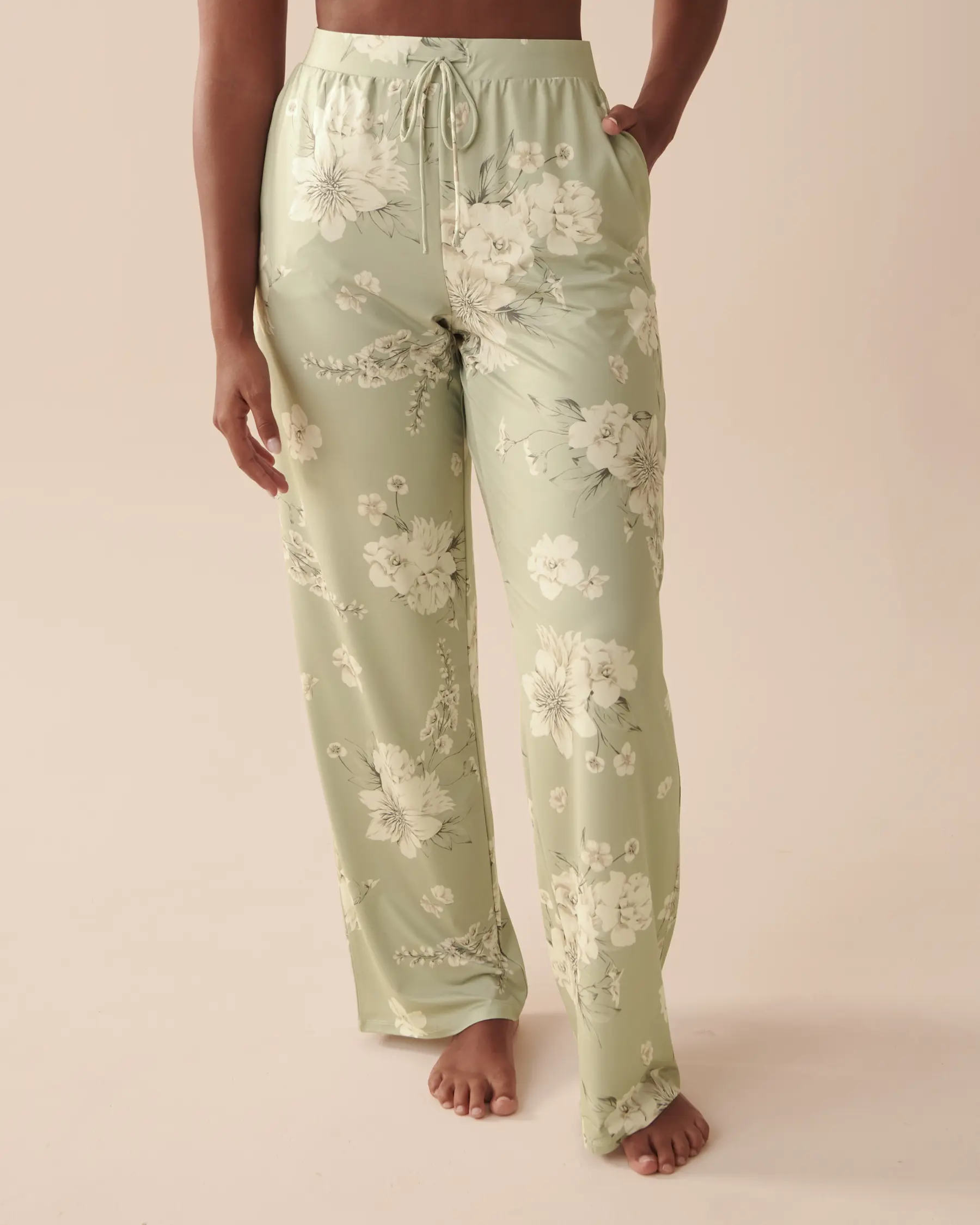 La Vie en Rose Recycled Fibers Floral Pajama Pants. 1