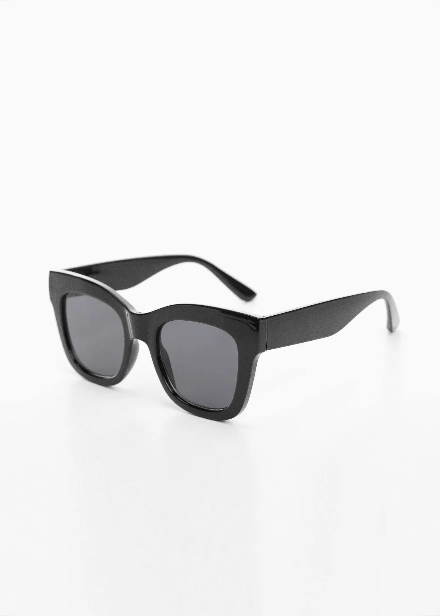 Mango Sonnenbrille mit viereckiger Brillenfassung. 3