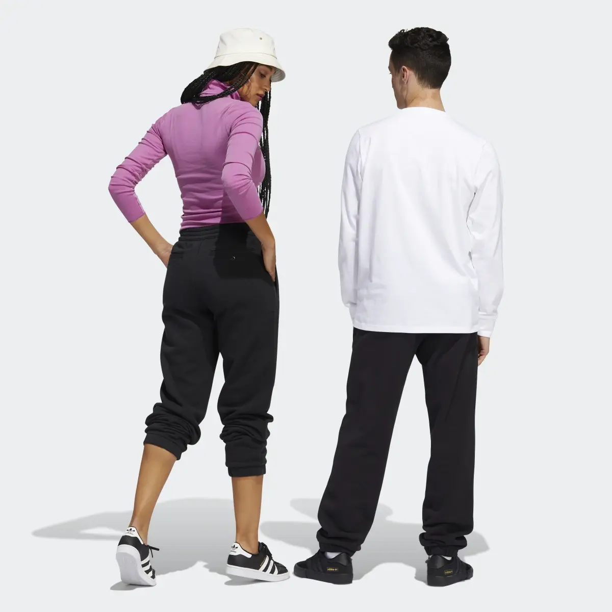Adidas Pants Gruesos Shmoofolio (Unisex). 2 Adidas Pants Gruesos Shmoofolio (Unisex). 2