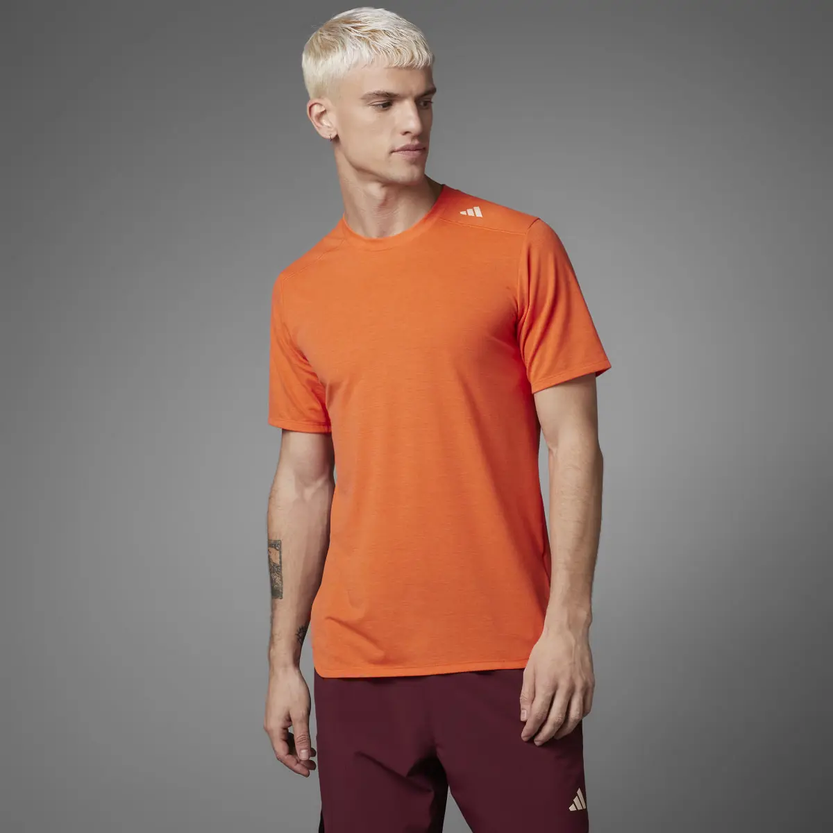 Adidas Playera Designed for Training Graphic Lift Your Mind. 1