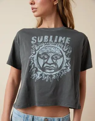 American Eagle Cropped Sublime Graphic Tee. 1