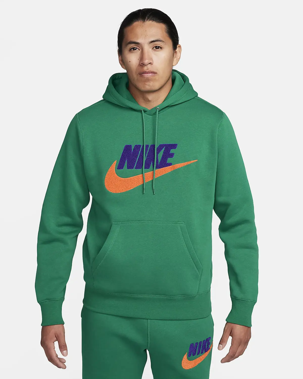 Nike Club Fleece. 1