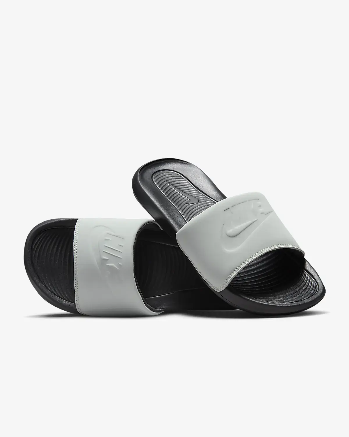 Nike Victori One. 1