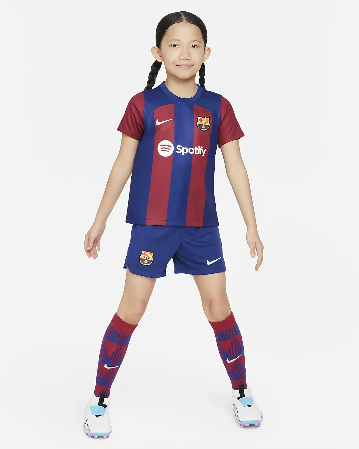 Nike Equipamento principal FC Barcelona 2023/24. 1