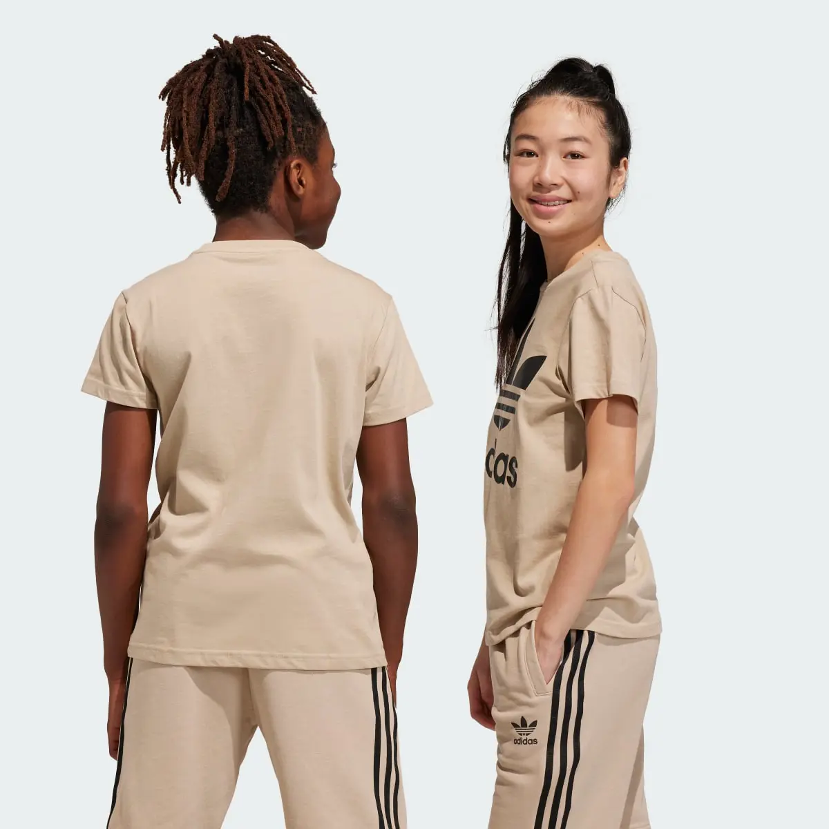 Adidas Adicolor Trefoil Tee. 2