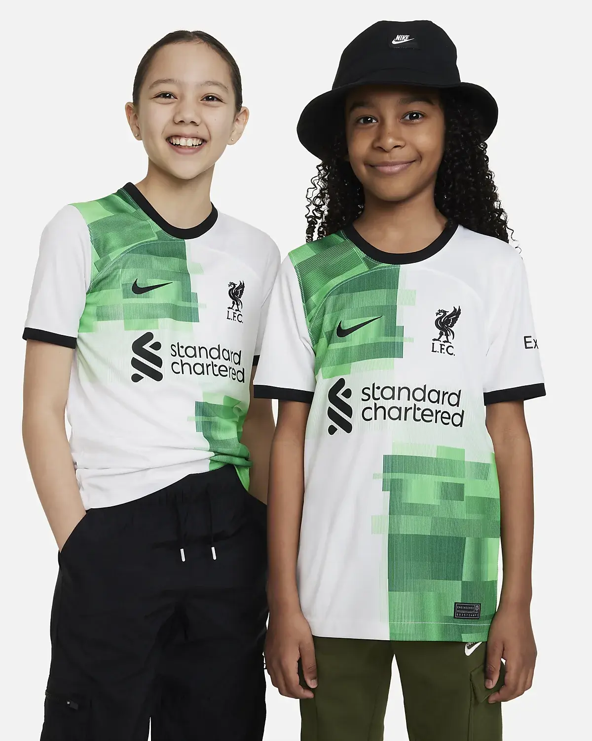 Nike Liverpool FC visitante 2023/24 Stadium. 1