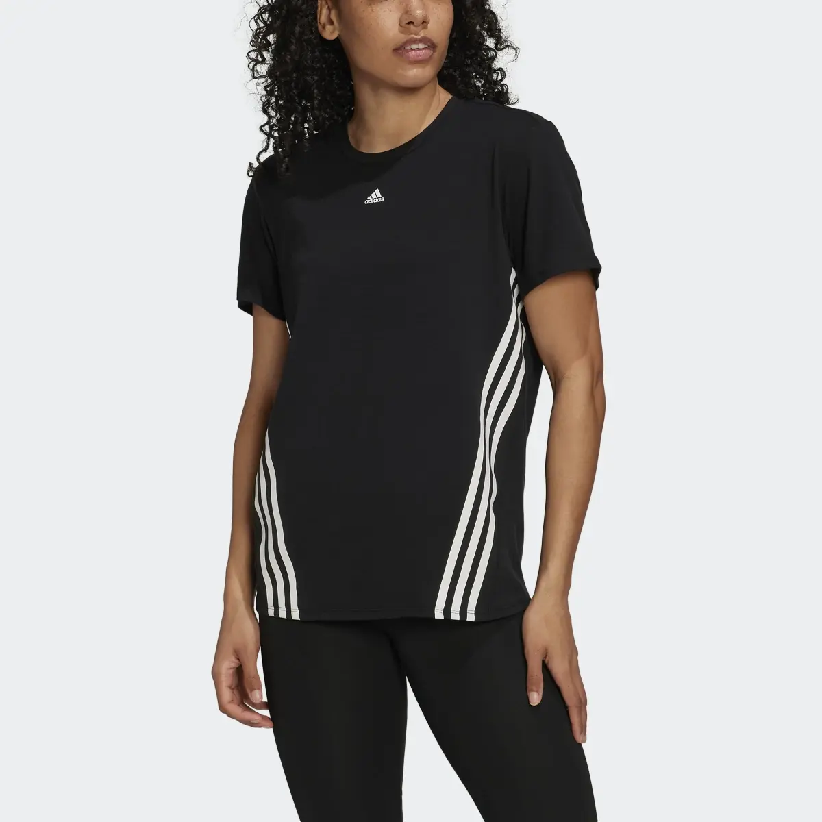 Adidas Trainicons 3-Stripes Tişört. 1