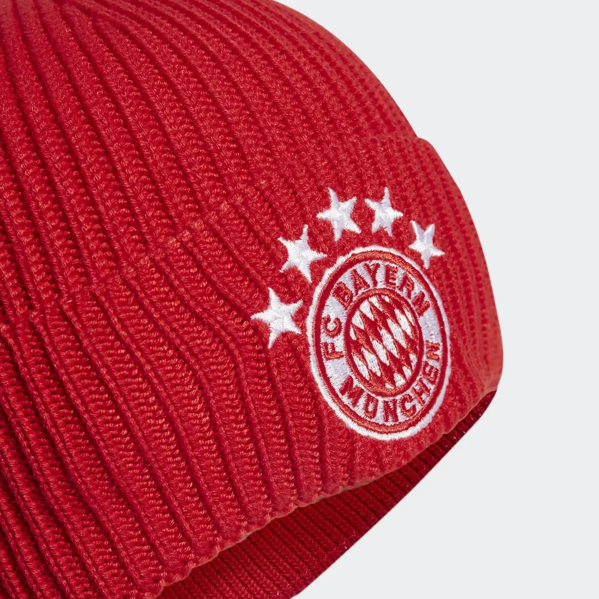 Adidas FC Bayern Beanie. 3