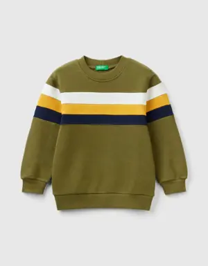 pullover sweatshirt with striped band