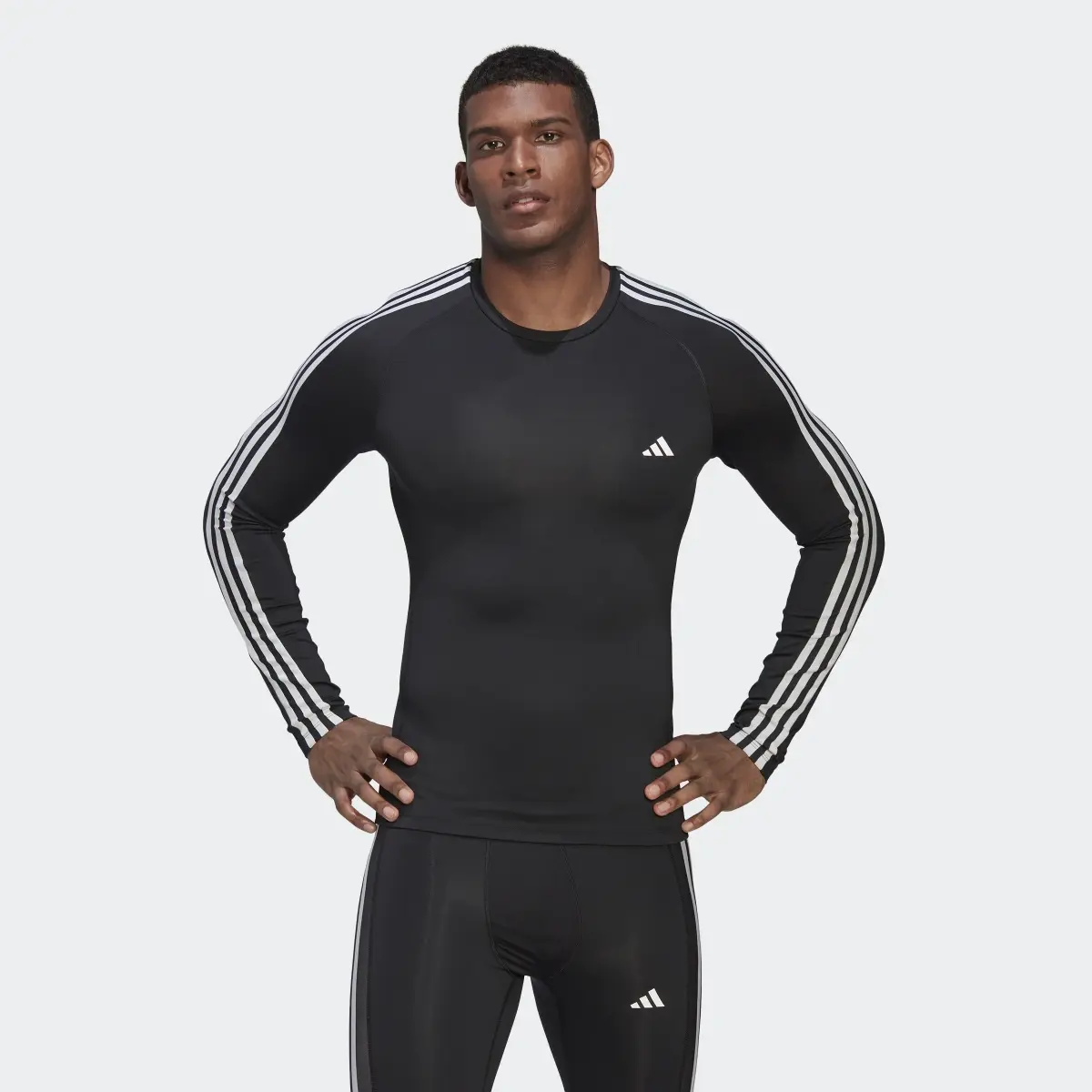 Adidas Maglia da allenamento Techfit 3-Stripes Long Sleeve. 2