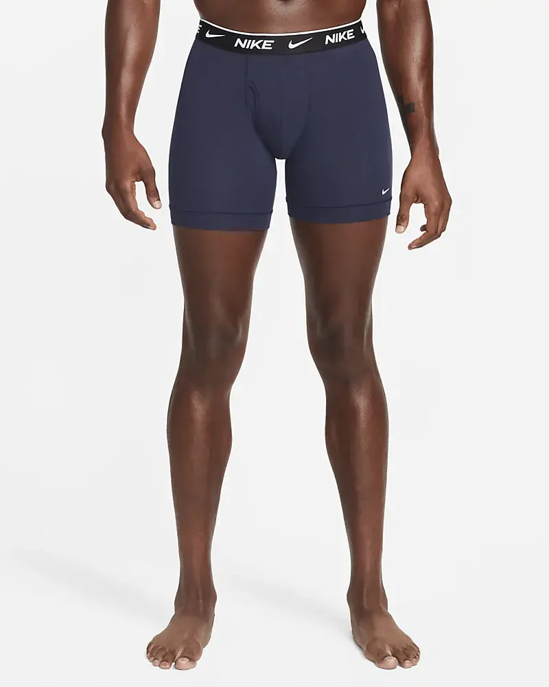 Nike Dri-FIT Essential Cotton Stretch. 1 Nike Dri-FIT Essential Cotton Stretch. 1