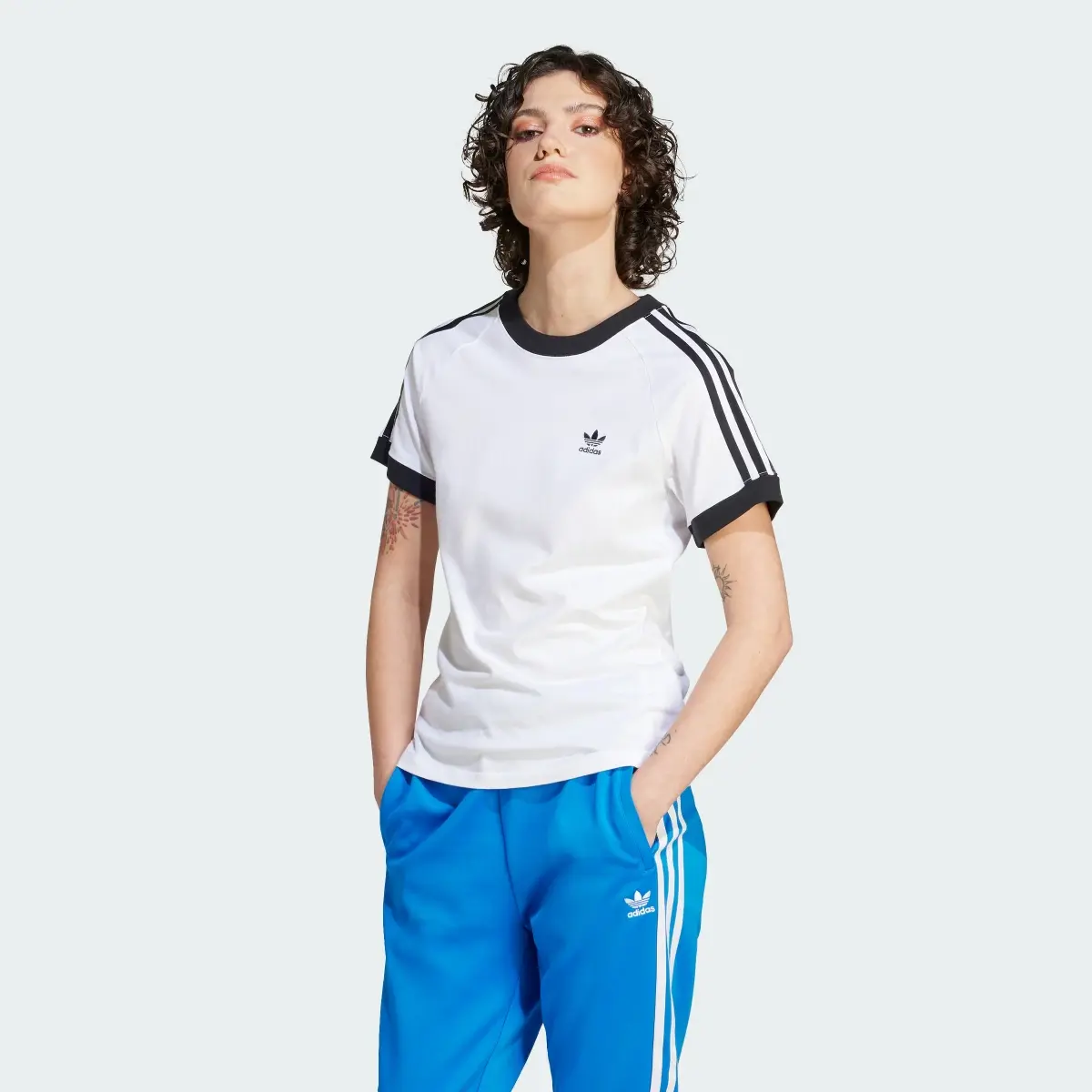 Adidas Adicolor Classics Slim 3-Stripes Tee. 2