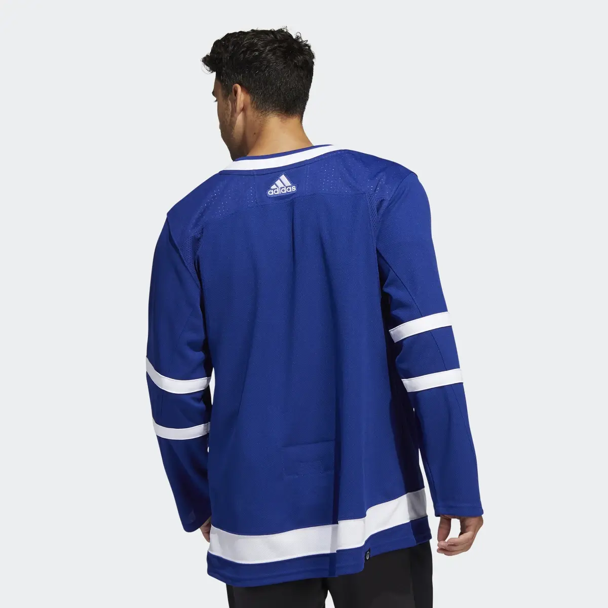 Adidas Maple Leafs Home Authentic Jersey. 3