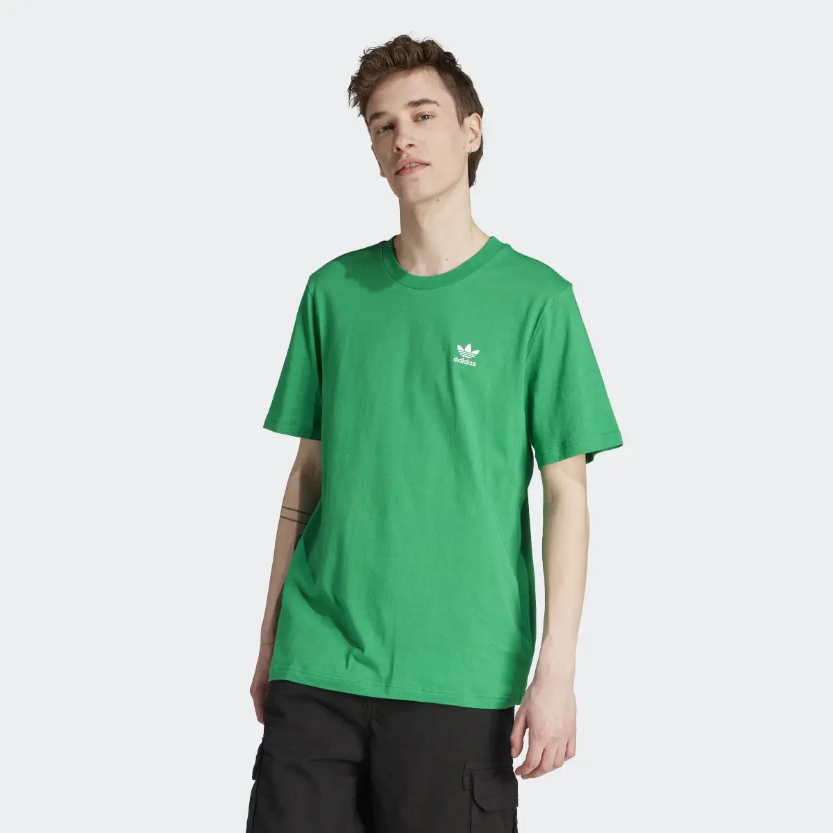 Adidas Trefoil Essentials Tee. 2