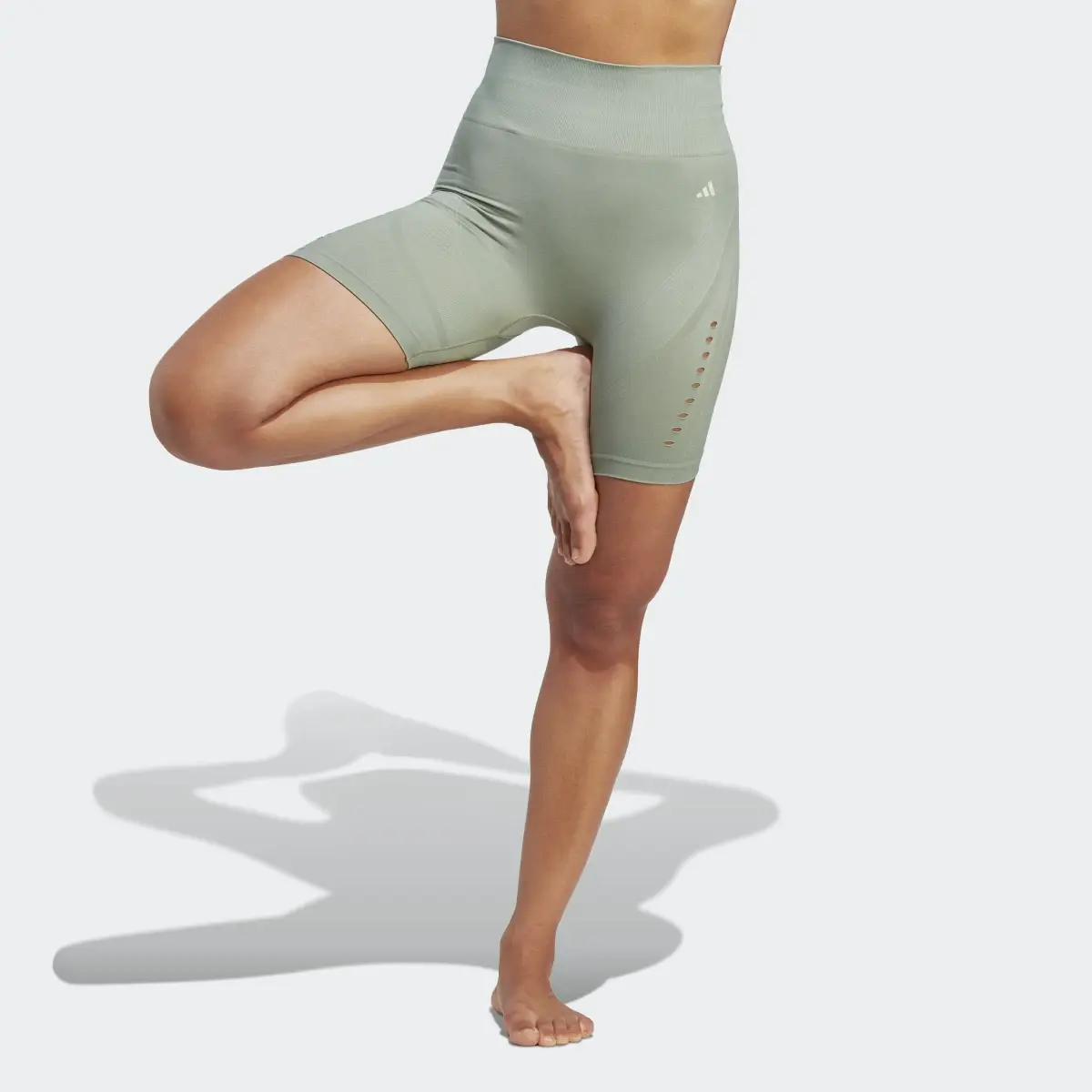 Adidas Yoga Studio AEROKNIT Bike Short Leggings. 1