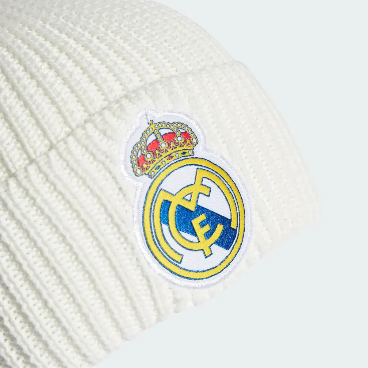 Adidas Bonnet Real Madrid. 3