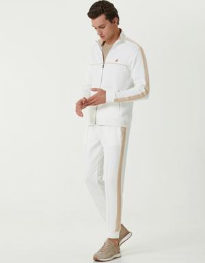 Beyaz Kolu Şerit Detaylı Sweatshirt