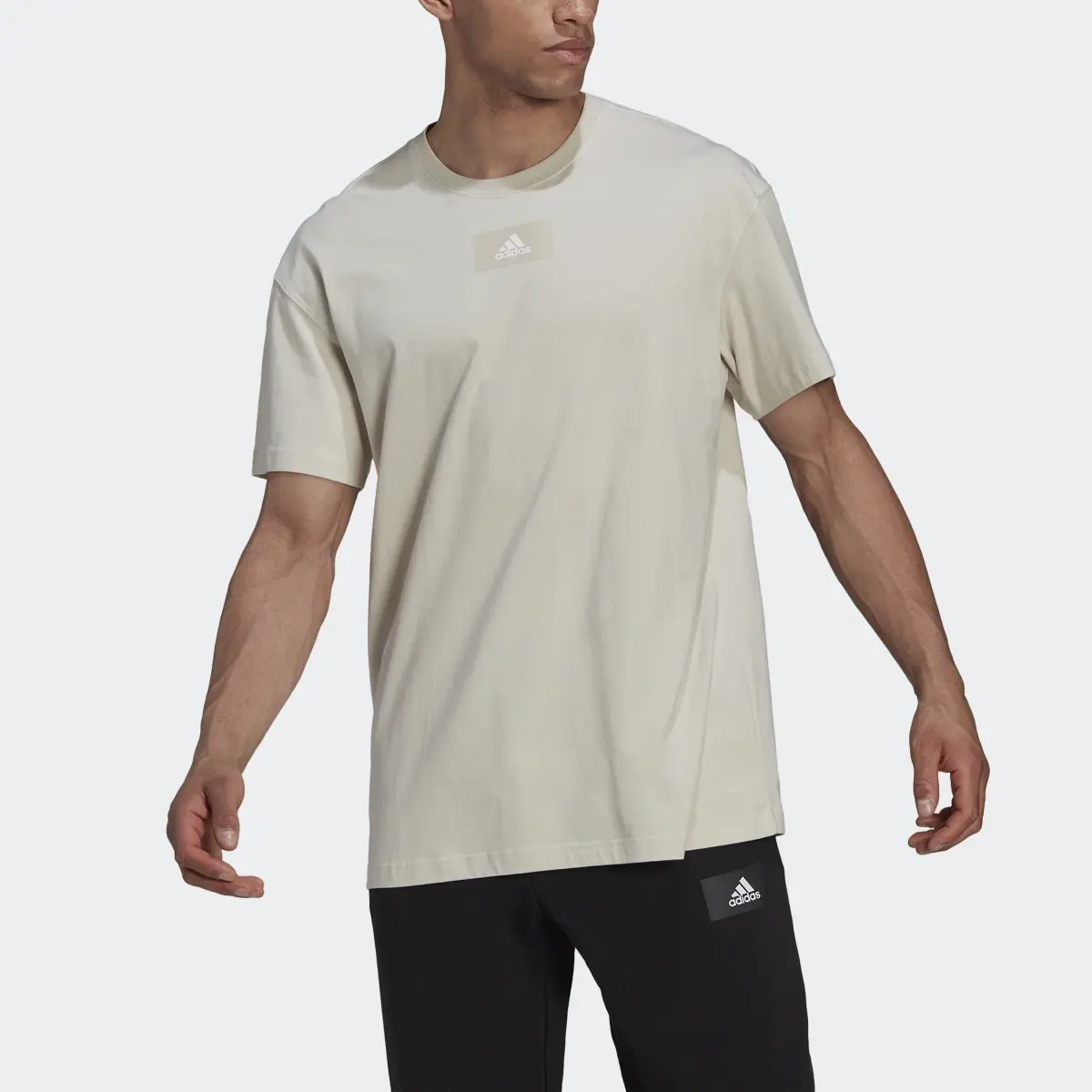 Adidas Camiseta Essentials FeelVivid Drop Shoulder. 1